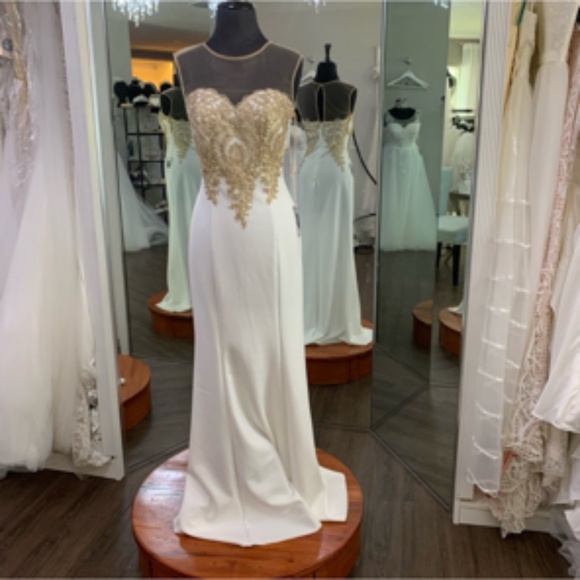 BabyOnline D.R.E.S.S, Ivory and gold mermaid gown - NWT - Size 8 - Picture 2 of 13